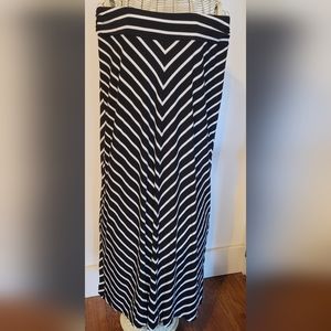 Liz Claiborne Petite Medium A-line Maxi Skirt Blue